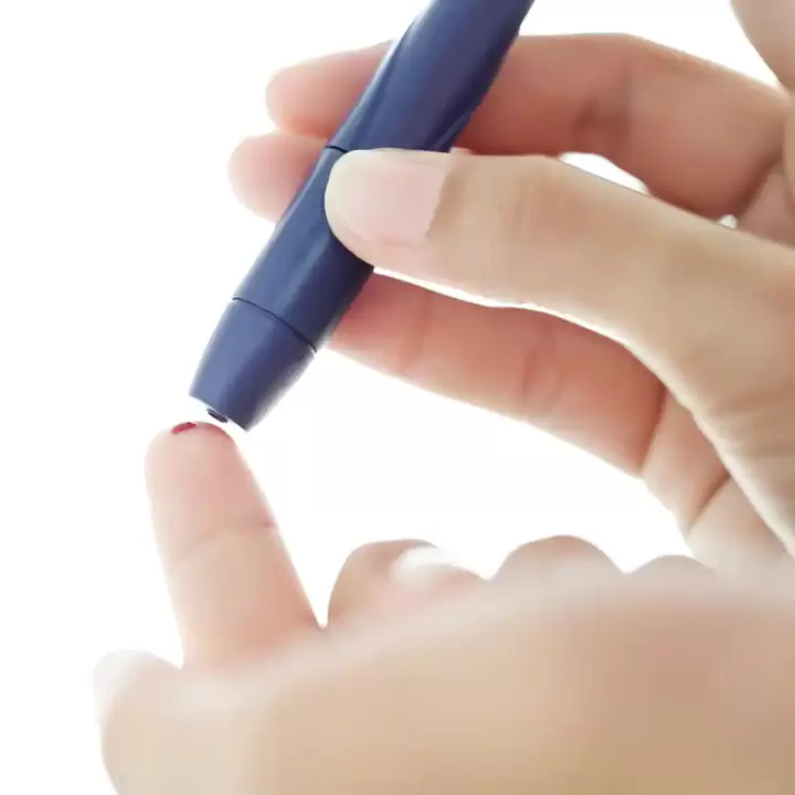 Ogrodzenie krwi do pomiaru cukru z cukrzycą